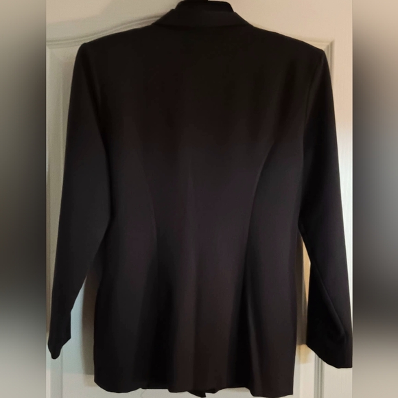 Victoria Ashley Blazer - Picture 2 of 5